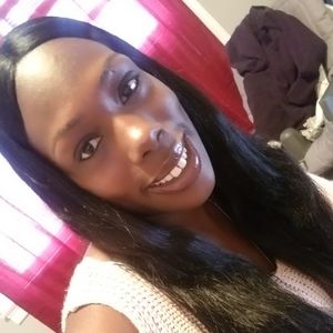 Meet your Posher, Ebony